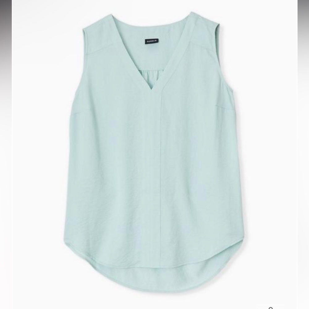 ✨torrid harbor gray charmeuse tank ✨